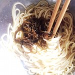 糖質オフ麺で作る、もずくとキムチの冷麺