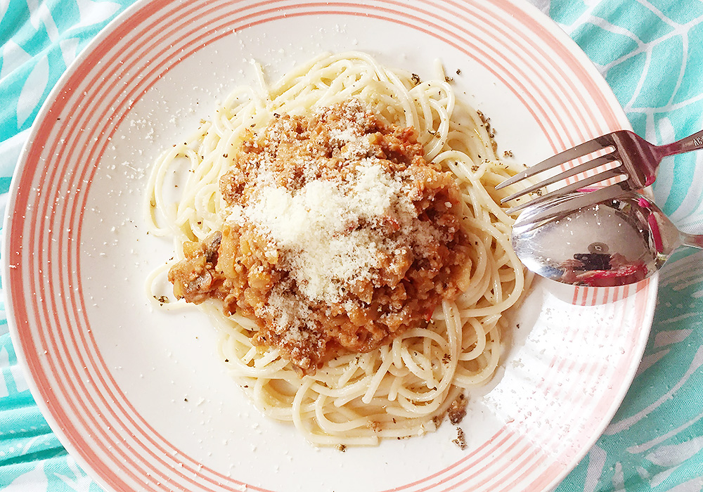 「ロカボ食」第二弾「自家製低糖質ケチャップで作るミートソースパスタ」