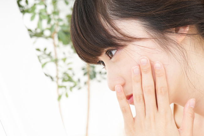 「黄ぐすみ」とはなに？「たるみ」にもつながる真実と解決法！