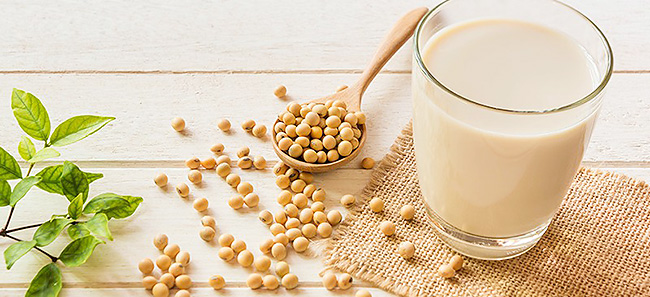 （抜粋：https://draxe.com/nutrition/soy-milk/）