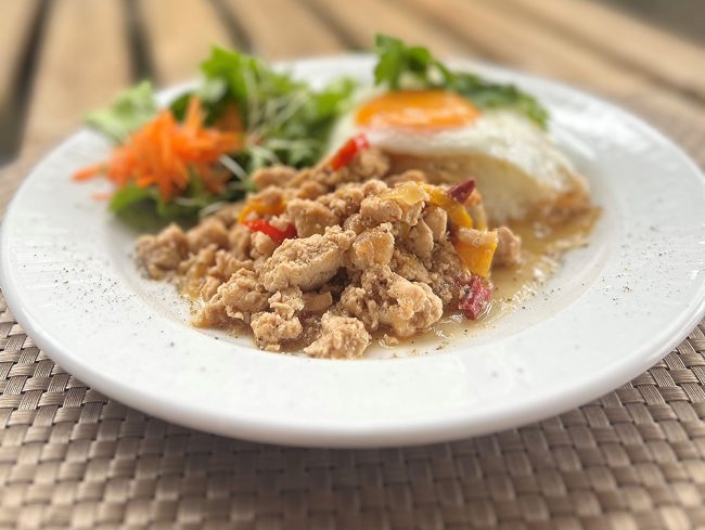 タイ王国の「デュシタニホテル」料理長直伝!「王様のガパオライス」