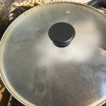 タンパク質、たっぷり摂取!お弁当にもぴったり「蒸し鶏とブロッコリーの粒マスタード和え」