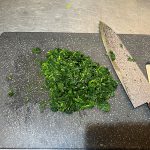 食べる美容液！美肌＆デトックスに「モロヘイヤとサーモンのタルタル」