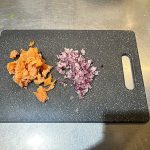 食べる美容液！美肌＆デトックスに「モロヘイヤとサーモンのタルタル」